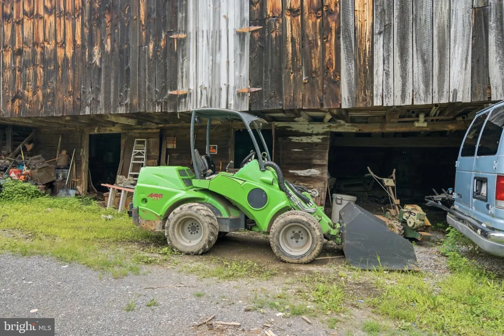 4596 ARCH ROCK ROAD Mifflintown, PA 17059