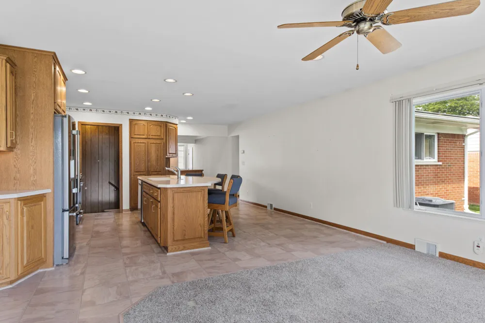 8921 Ardel Drive Sterling Heights, MI 48314