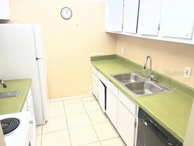 3249 BENEVA ROAD #103 Sarasota, FL 34232