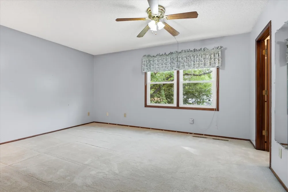 17125 Foliage Avenue Farmington, MN 55024