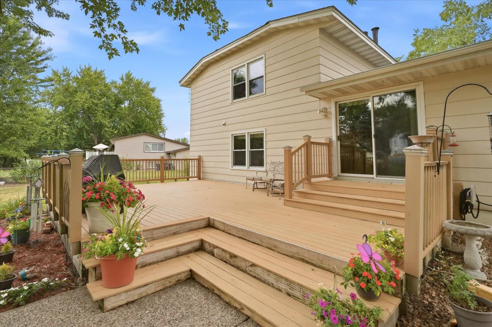 17125 Foliage Avenue Farmington, MN 55024