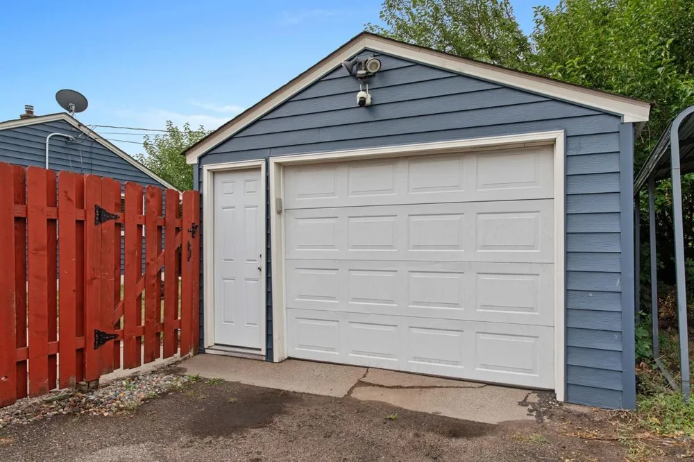 2257 Fremont Avenue E Saint Paul, MN 55119