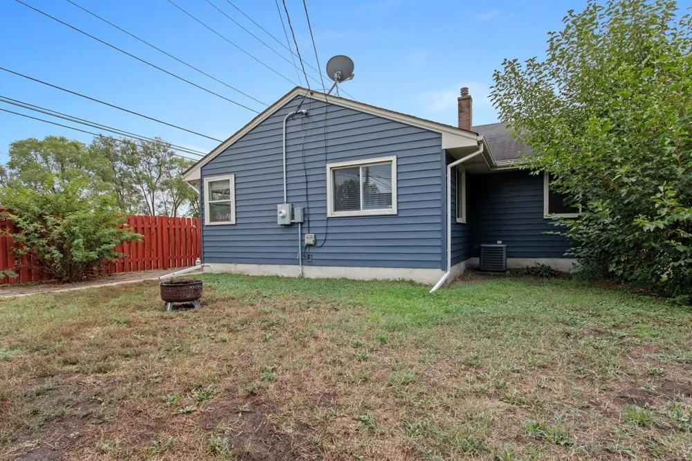 2257 Fremont Avenue E Saint Paul, MN 55119