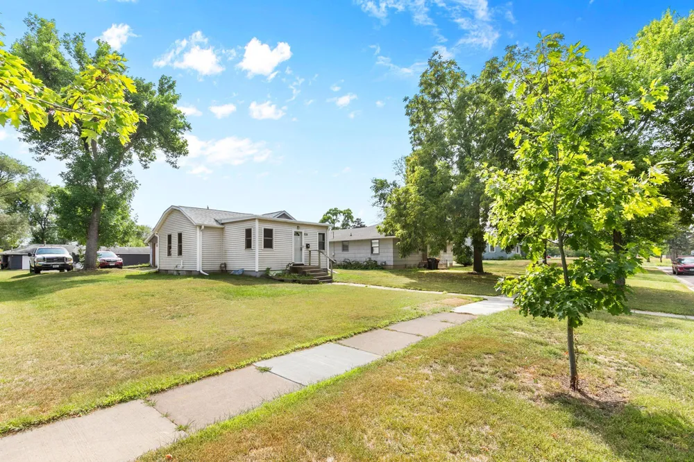 914 5th Avenue W Shakopee, MN 55379