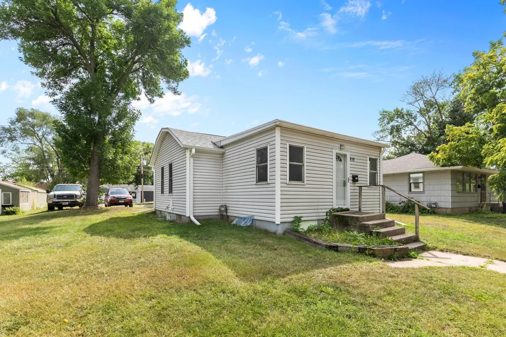914 5th Avenue W Shakopee, MN 55379
