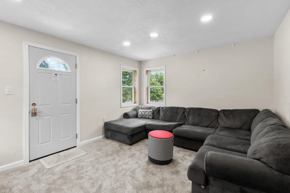 914 5th Avenue W Shakopee, MN 55379