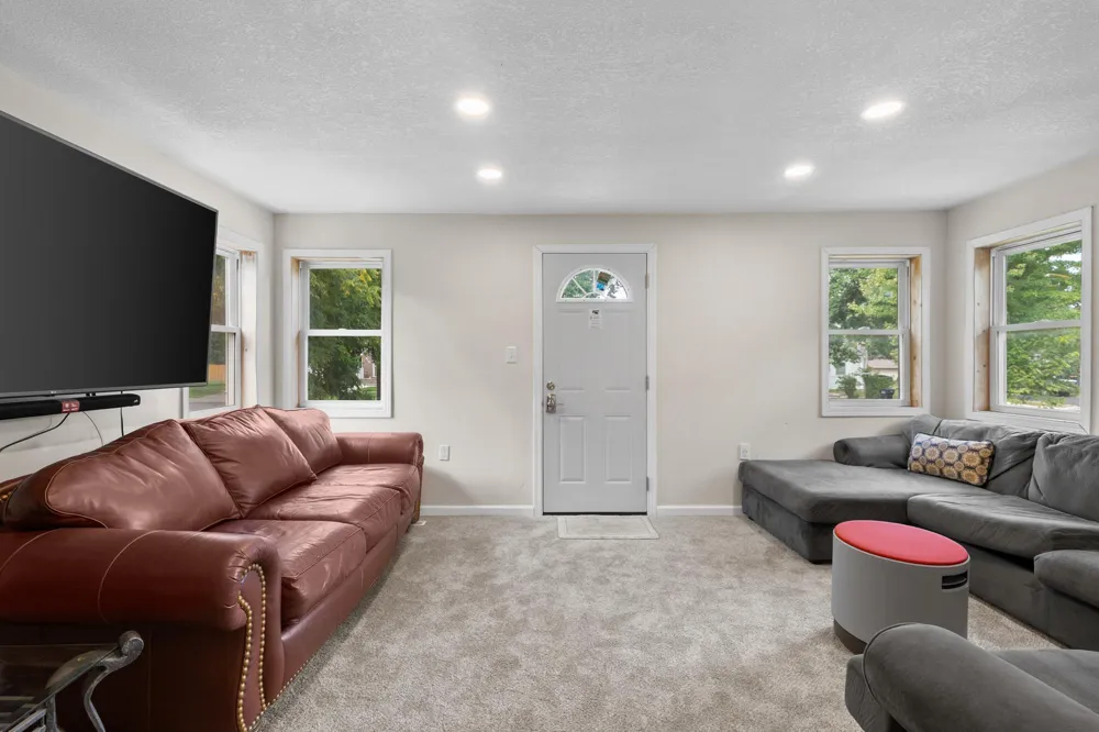 914 5th Avenue W Shakopee, MN 55379