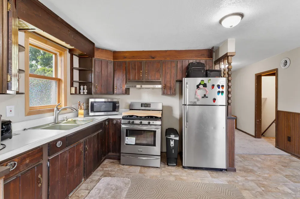 914 5th Avenue W Shakopee, MN 55379