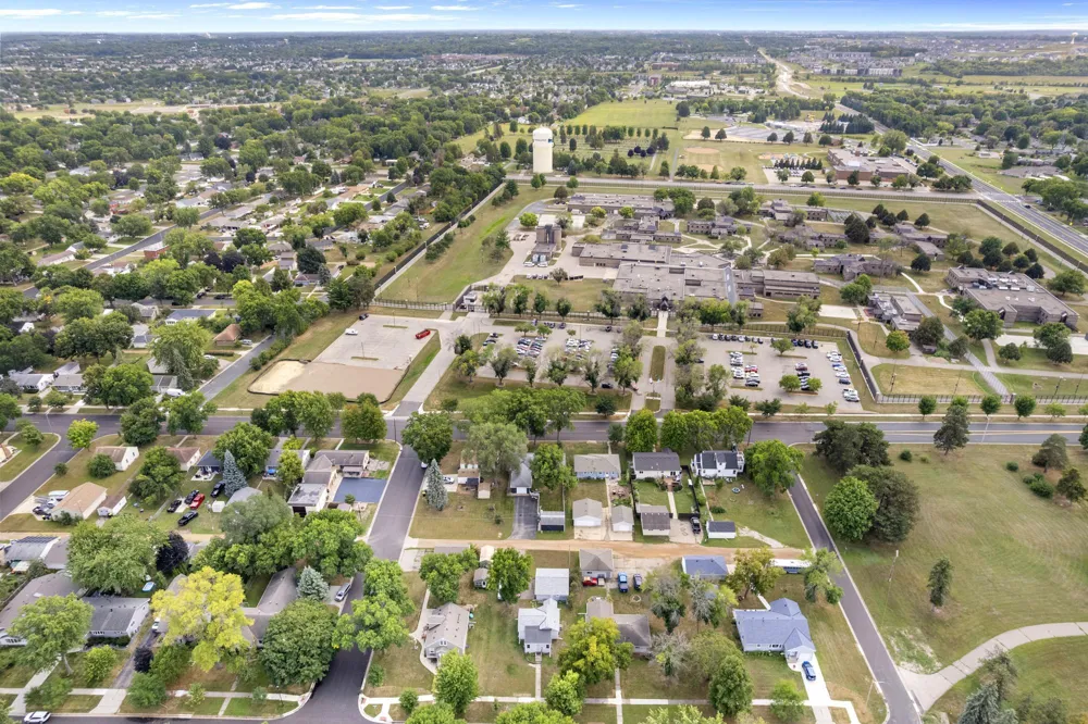914 5th Avenue W Shakopee, MN 55379