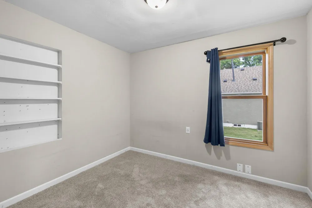 914 5th Avenue W Shakopee, MN 55379