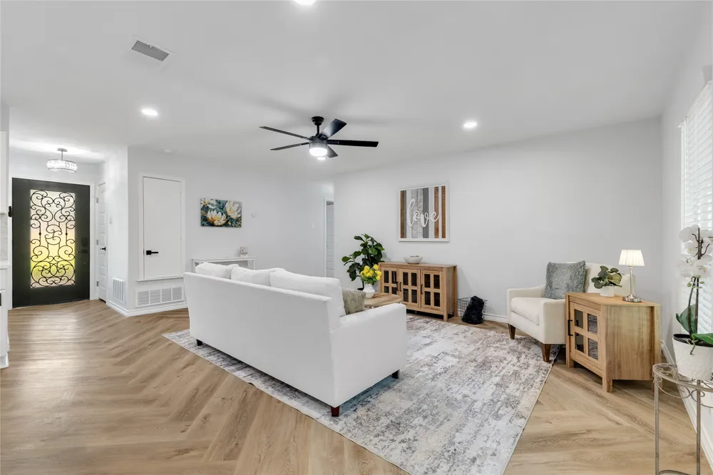 110 Muleta Drive Oak Point, TX 75068