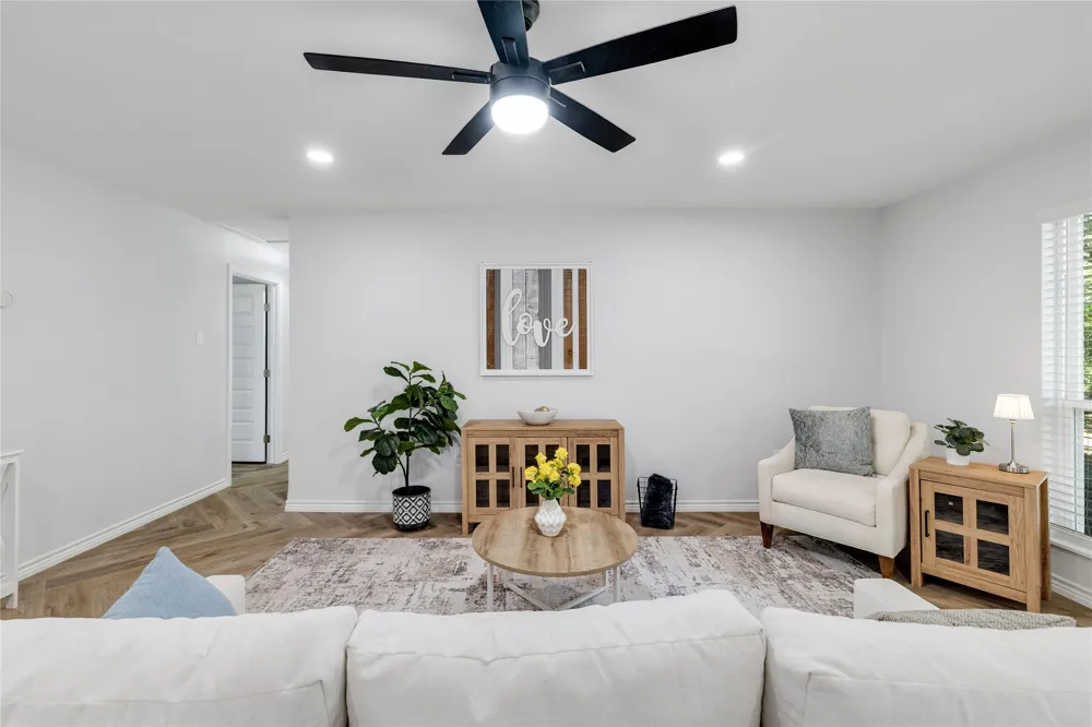 110 Muleta Drive Oak Point, TX 75068