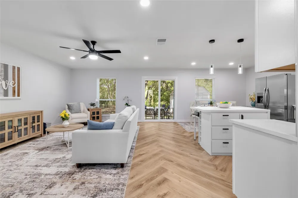 110 Muleta Drive Oak Point, TX 75068