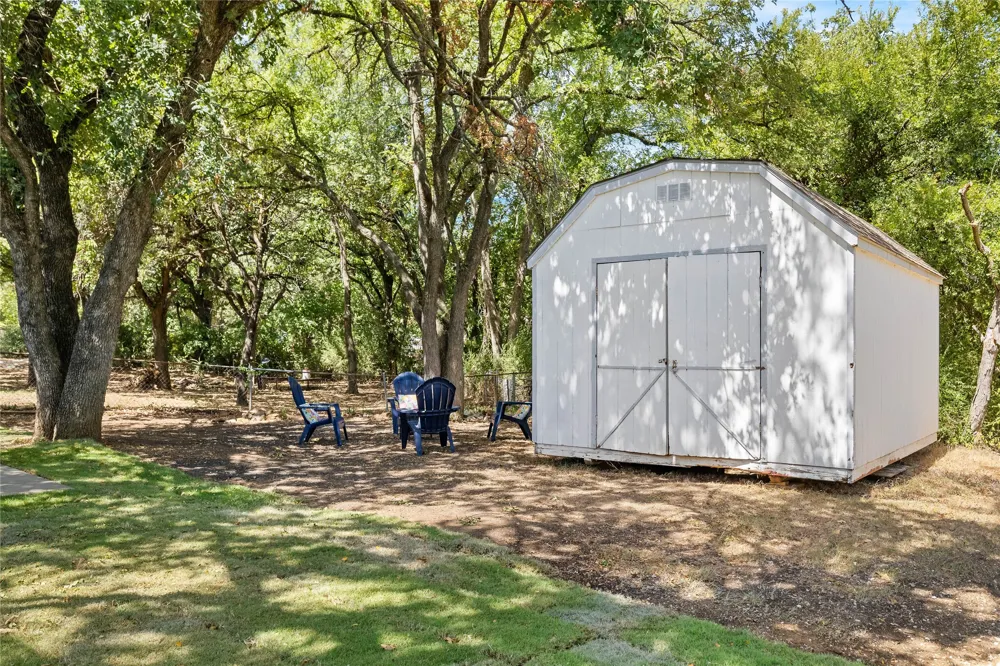 110 Muleta Drive Oak Point, TX 75068