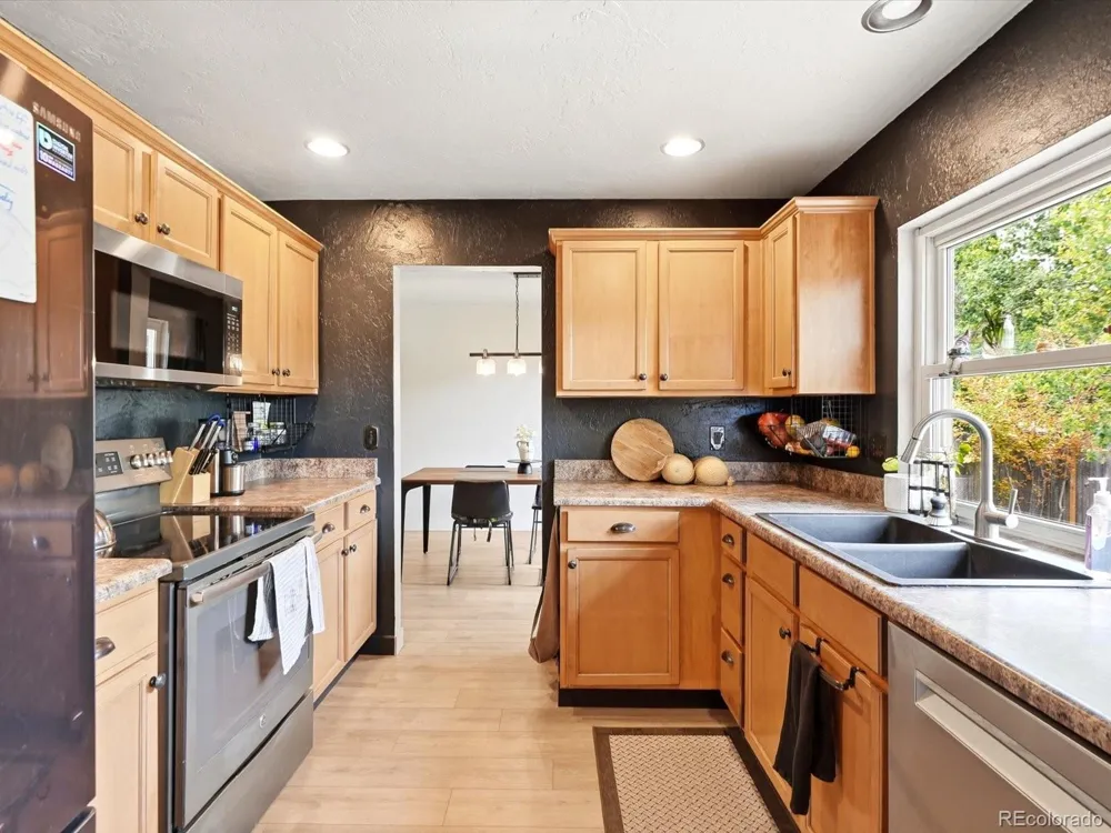 3380 Ashwood Circle Colorado Springs, CO 80906