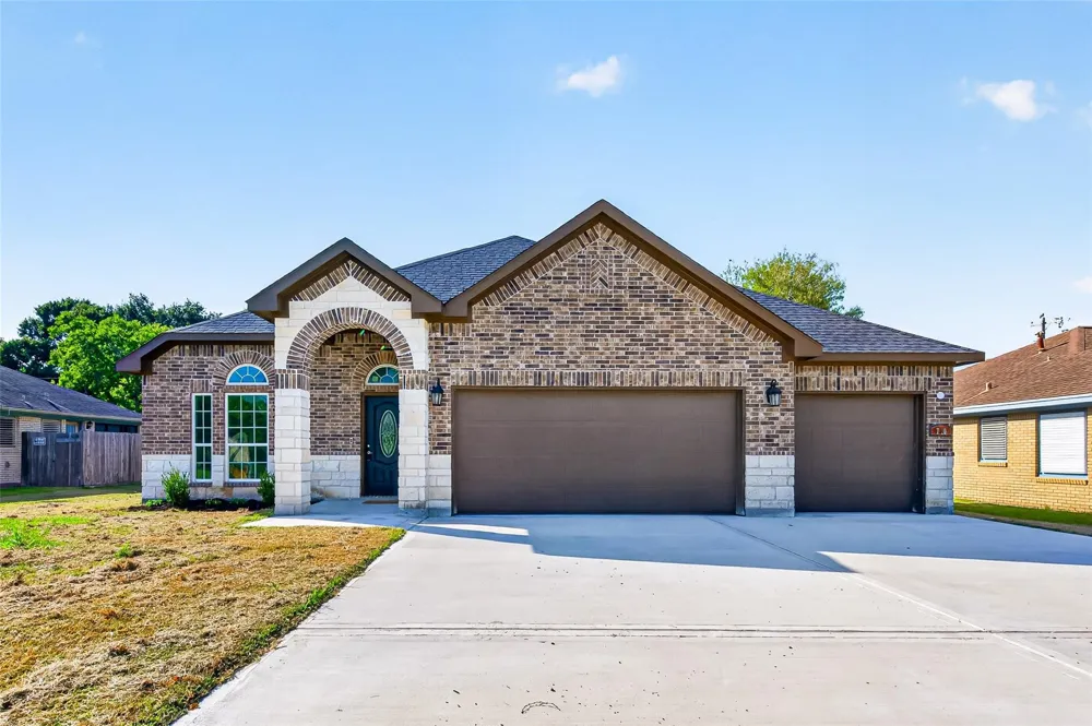 710 Hackberry Street La Marque, TX 77568
