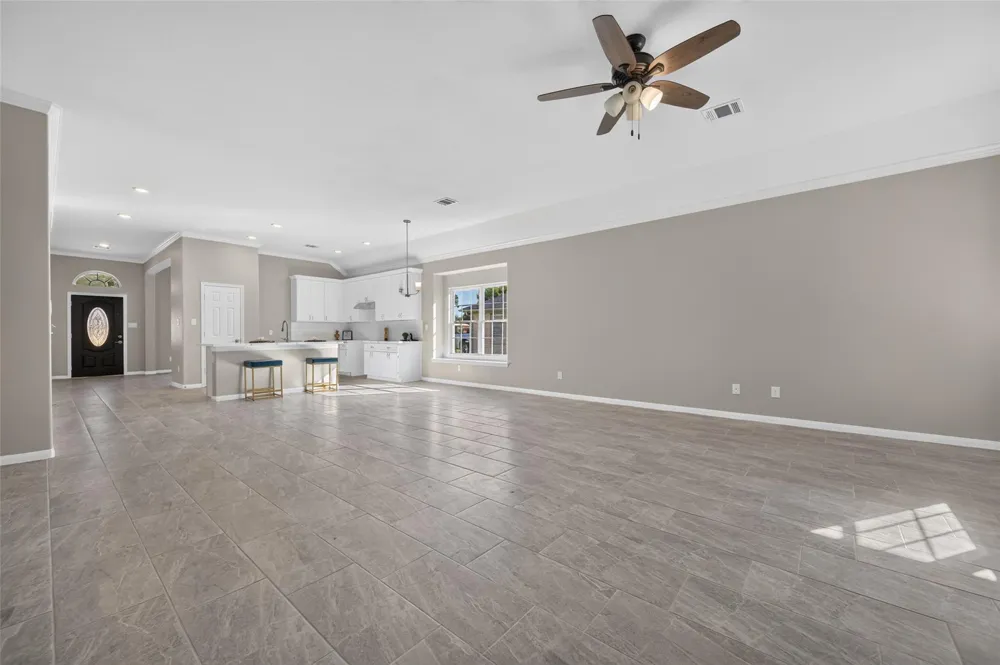 710 Hackberry Street La Marque, TX 77568