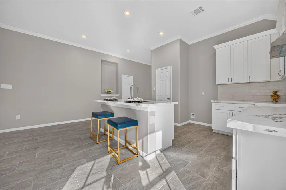 710 Hackberry Street La Marque, TX 77568