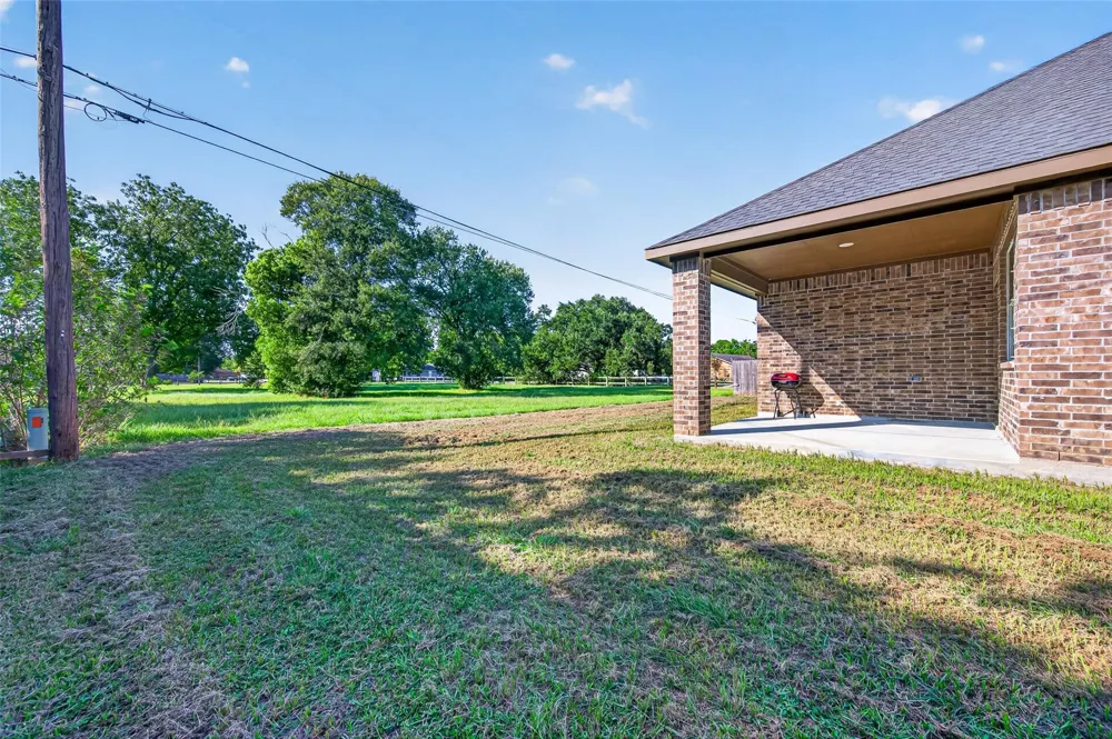710 Hackberry Street La Marque, TX 77568