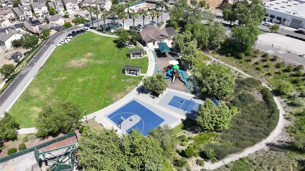 2700 E Panorama Drive #208 Signal Hill, CA 90755