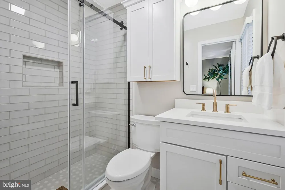 8707 PARRY LANE Alexandria, VA 22308