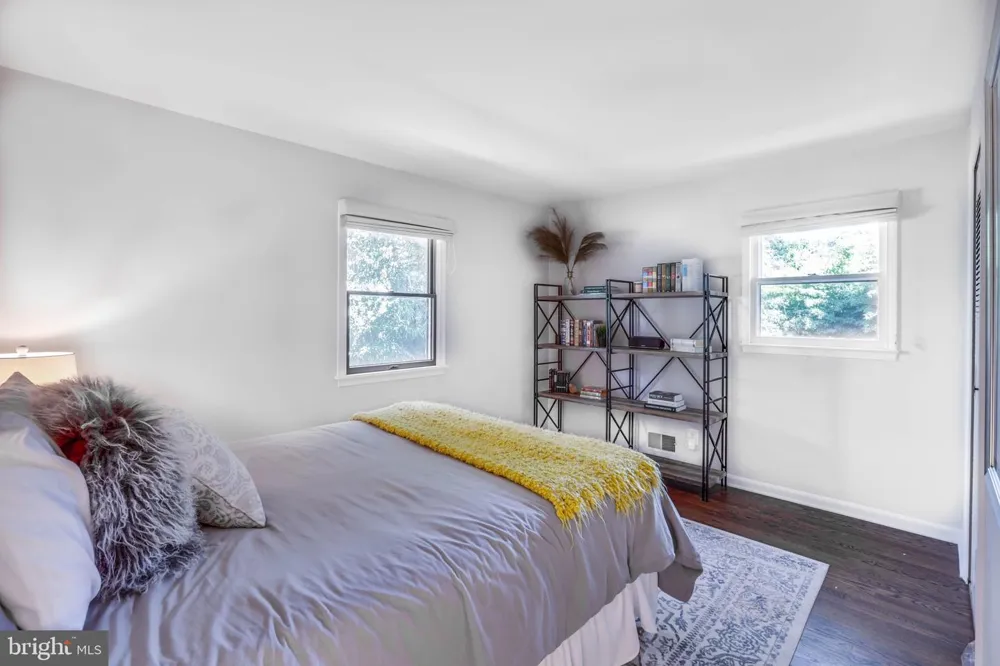 8707 PARRY LANE Alexandria, VA 22308