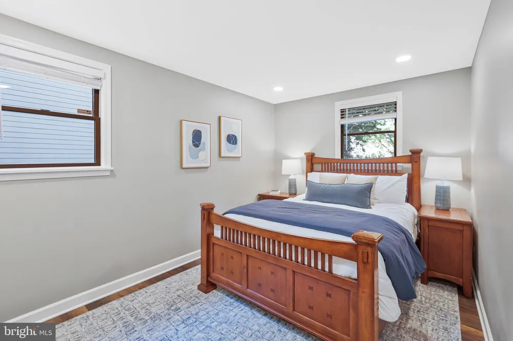 8707 PARRY LANE Alexandria, VA 22308