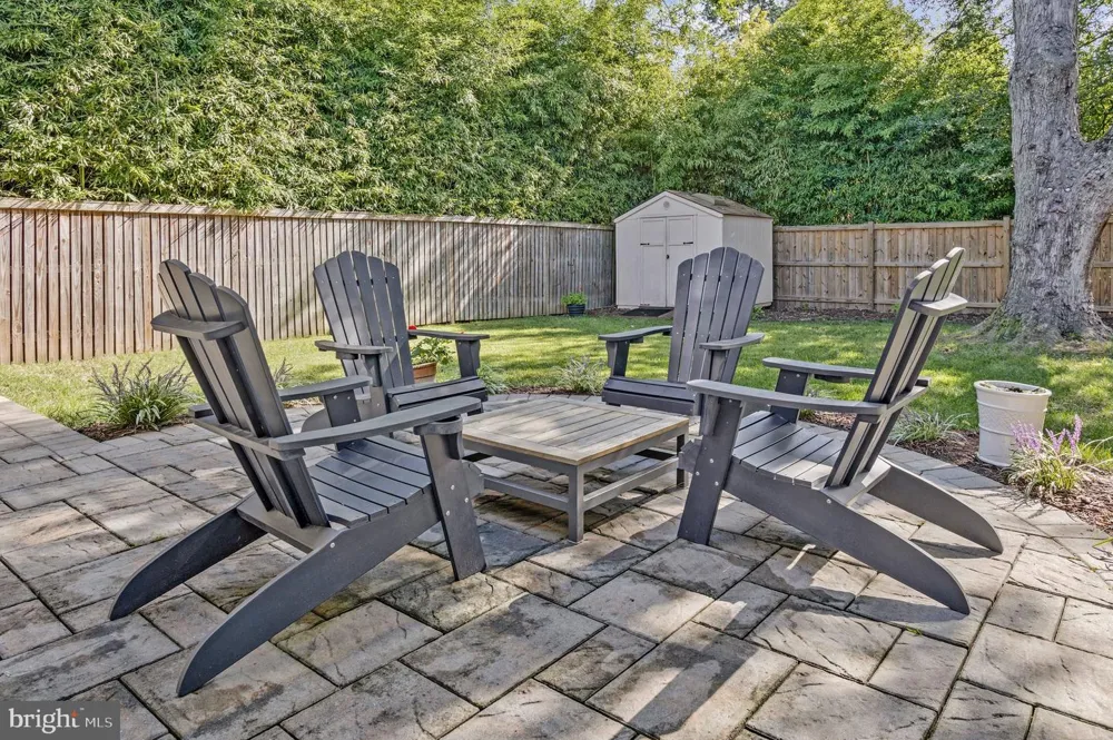 8707 PARRY LANE Alexandria, VA 22308