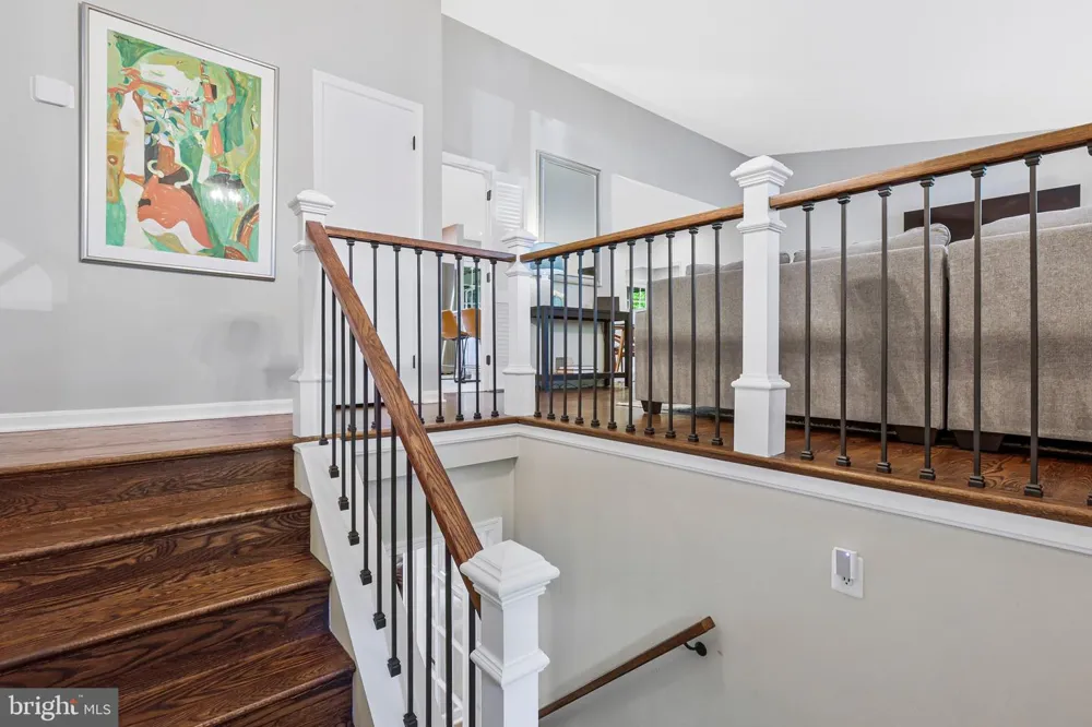 8707 PARRY LANE Alexandria, VA 22308