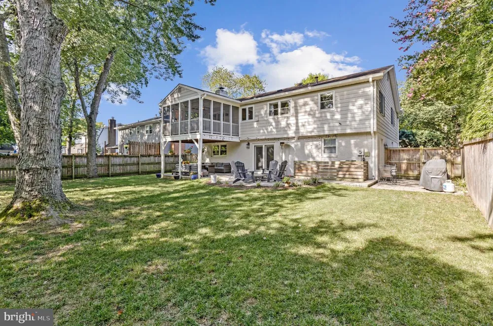 8707 PARRY LANE Alexandria, VA 22308