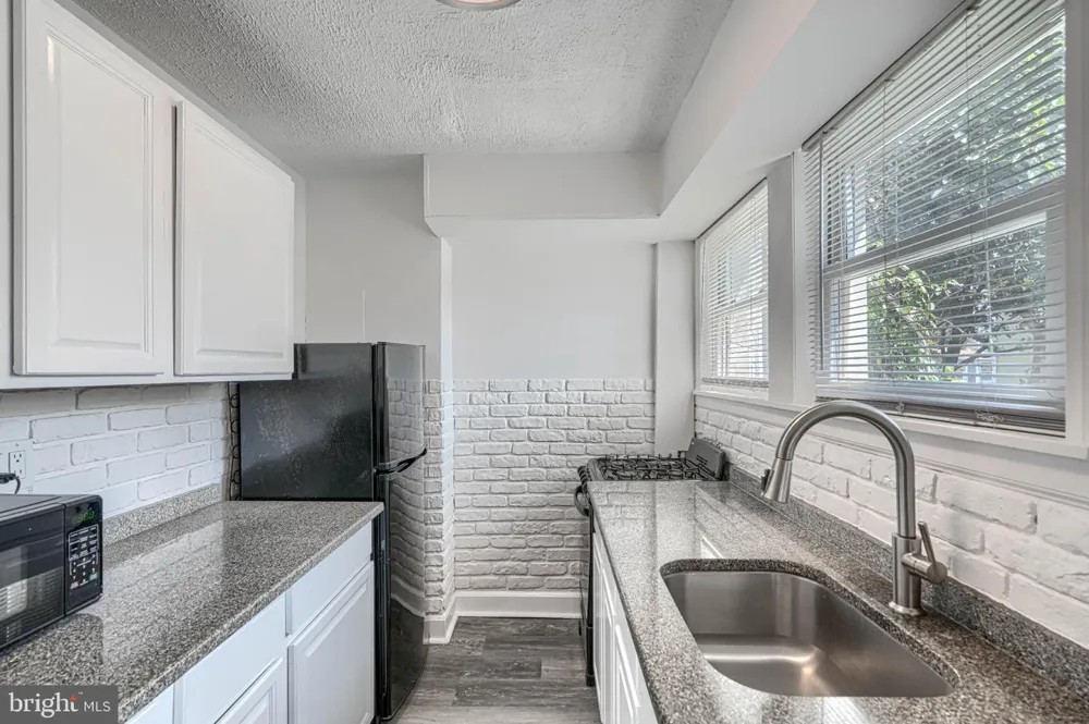5 SUNSHIP ROAD Baltimore, MD 21222