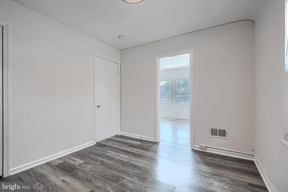 5 SUNSHIP ROAD Baltimore, MD 21222