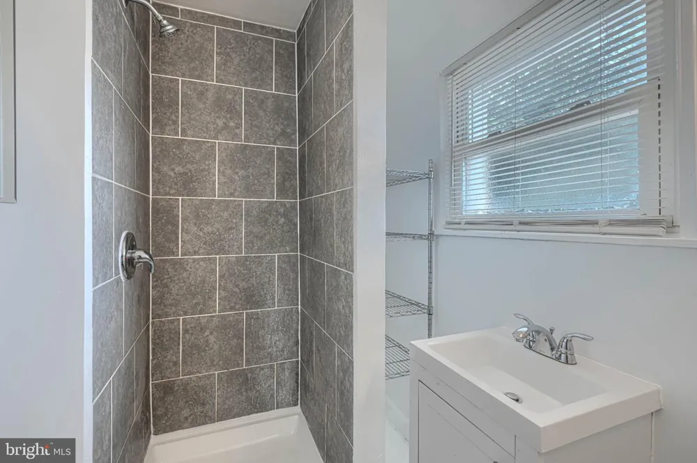 5 SUNSHIP ROAD Baltimore, MD 21222