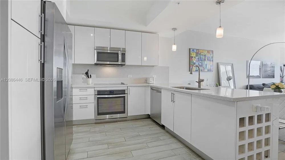 999 SW 1st AVE #2313 Miami, FL 33131