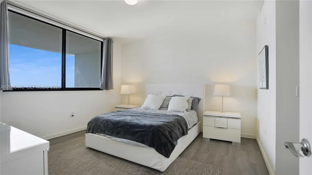 999 SW 1st AVE #2313 Miami, FL 33131