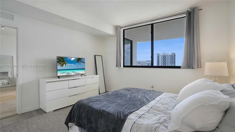 999 SW 1st AVE #2313 Miami, FL 33131