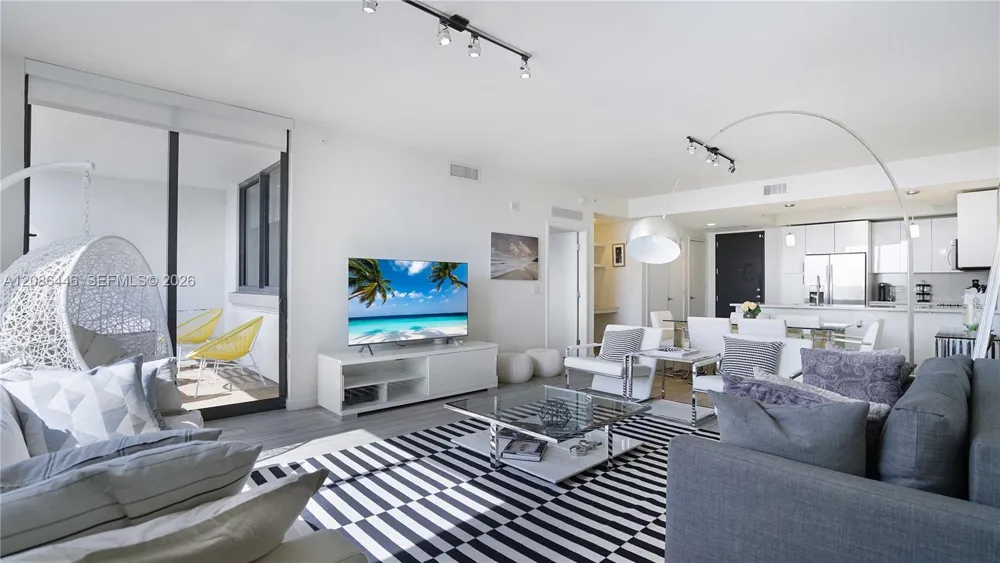 999 SW 1st AVE #2313 Miami, FL 33131