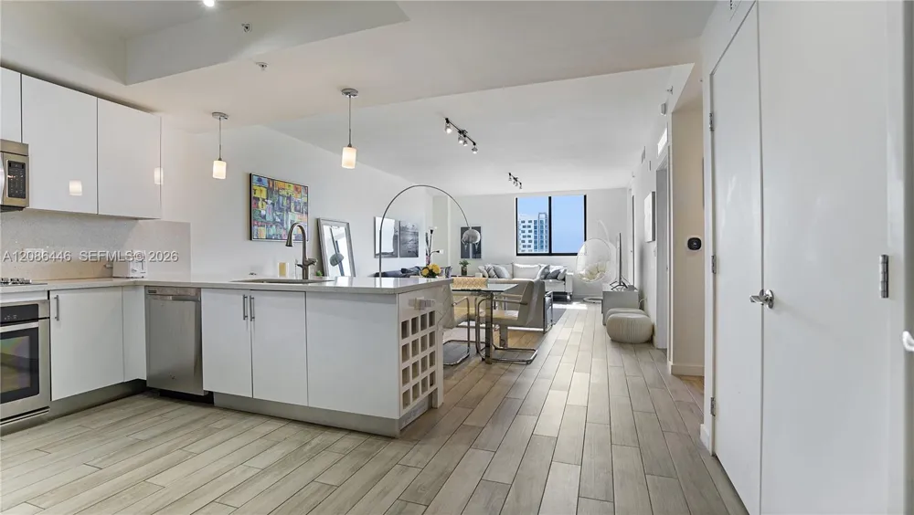 999 SW 1st AVE #2313 Miami, FL 33131