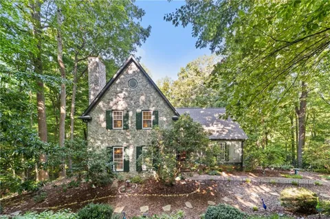 204 Tullyries Lane