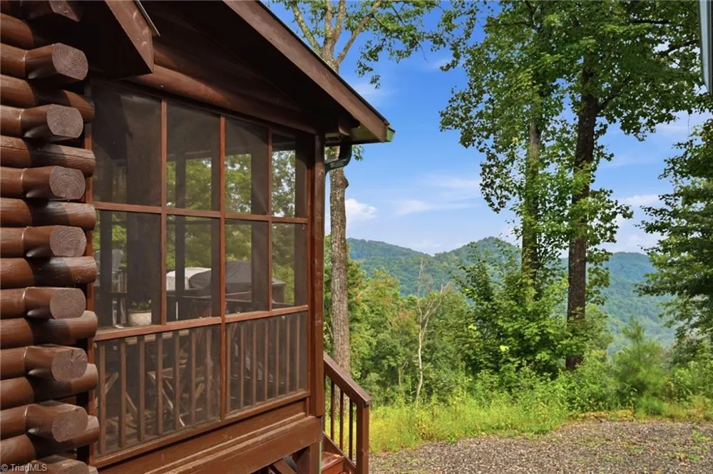 2235 Buck Mountain Road Purlear, NC 28665