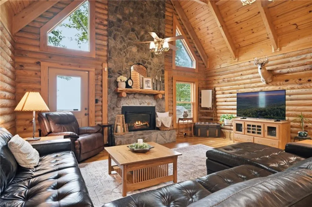 2235 Buck Mountain Road Purlear, NC 28665