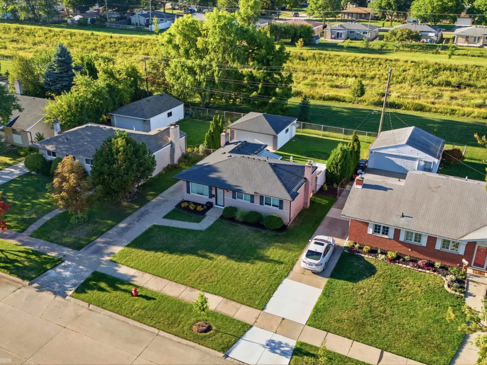 12139 Brougham Drive Sterling Heights City, MI 48312