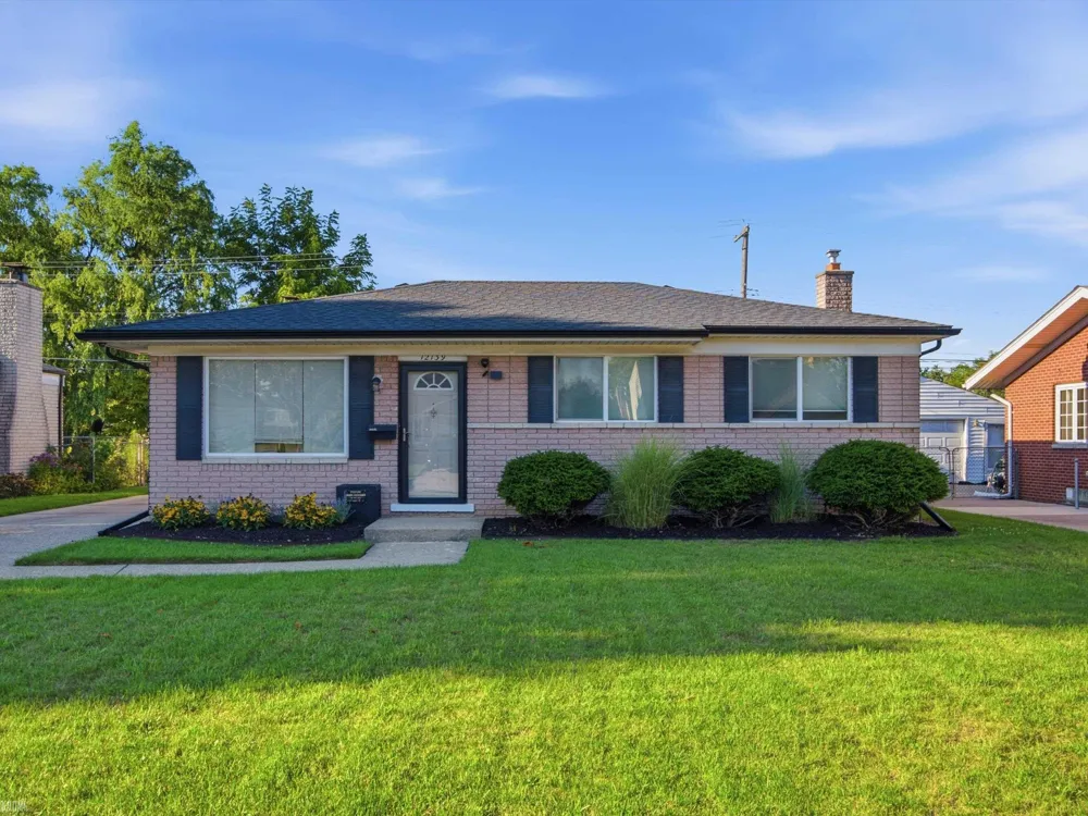 12139 Brougham Drive Sterling Heights City, MI 48312