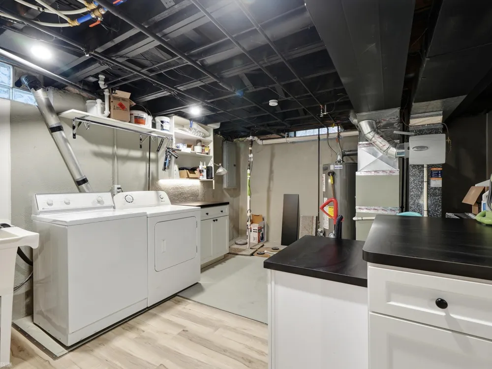 12139 Brougham Drive Sterling Heights City, MI 48312