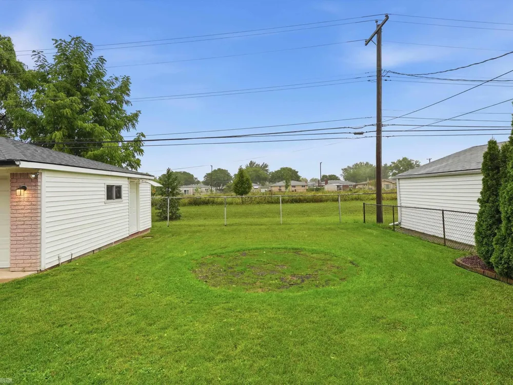 12139 Brougham Drive Sterling Heights City, MI 48312