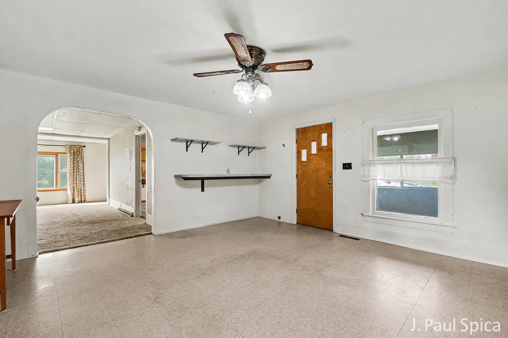 2235 17 Mile Road Tyrone Township, MI 49330
