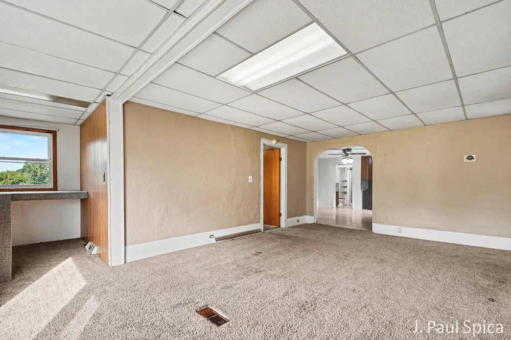 2235 17 Mile Road Tyrone Township, MI 49330