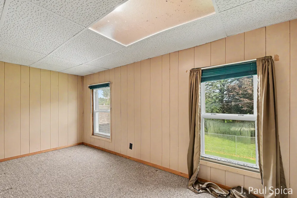 2235 17 Mile Road Tyrone Township, MI 49330