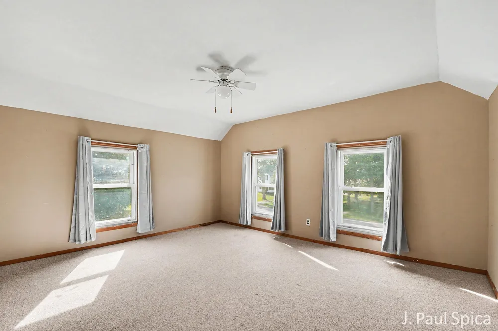 2235 17 Mile Road Tyrone Township, MI 49330
