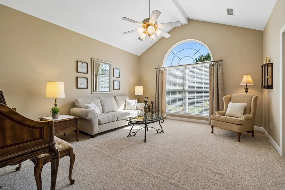 6 Donnell Ct Lebanon, TN 37087